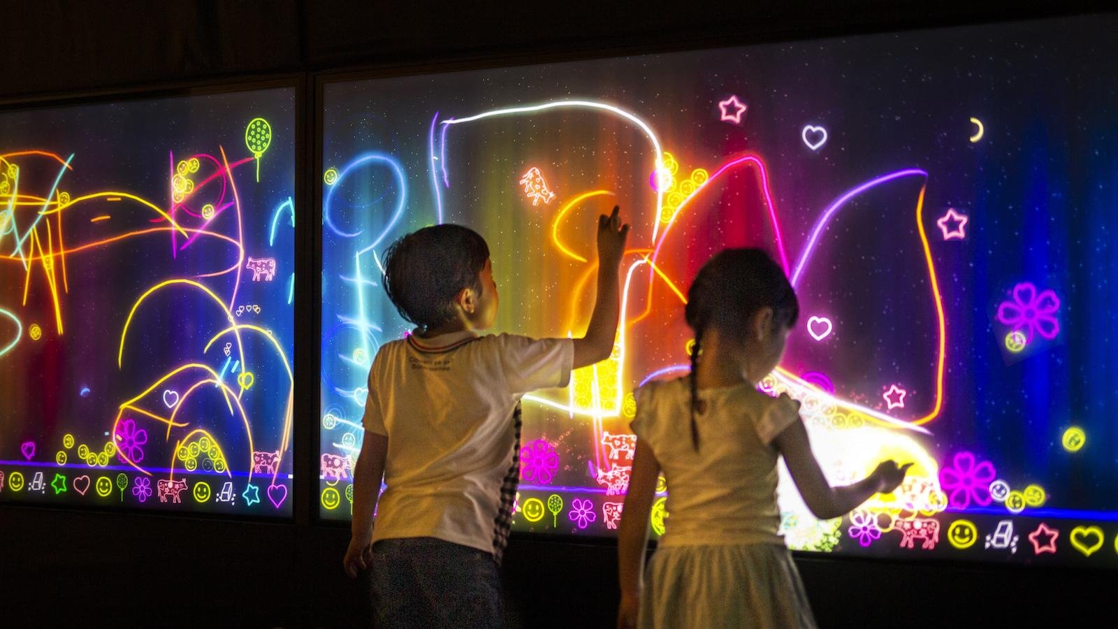 スケッチピストン - playing music