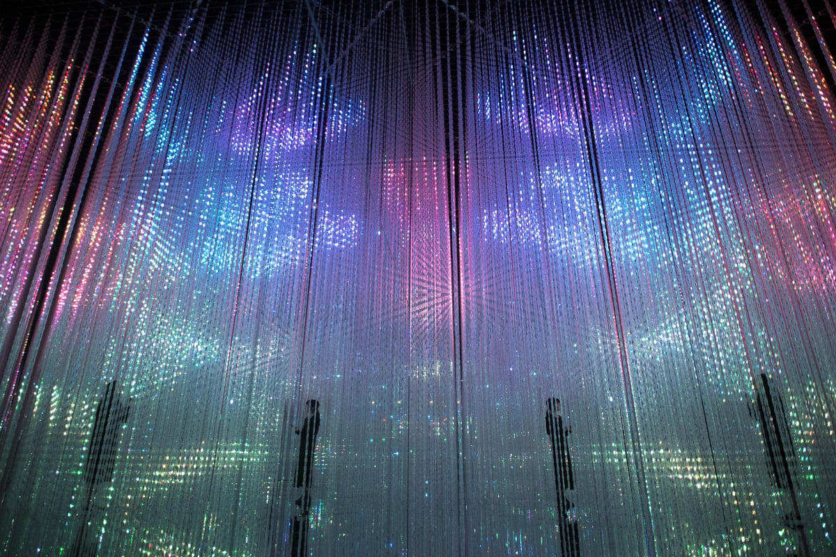 Wander through the Crystal World | teamLab / チームラボ